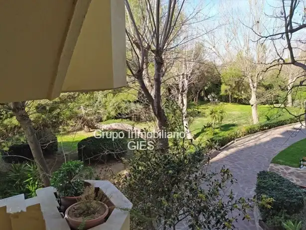Jardín de Apartamento en venta en Valencia con Aire acondicionado, Calefacción y Horno