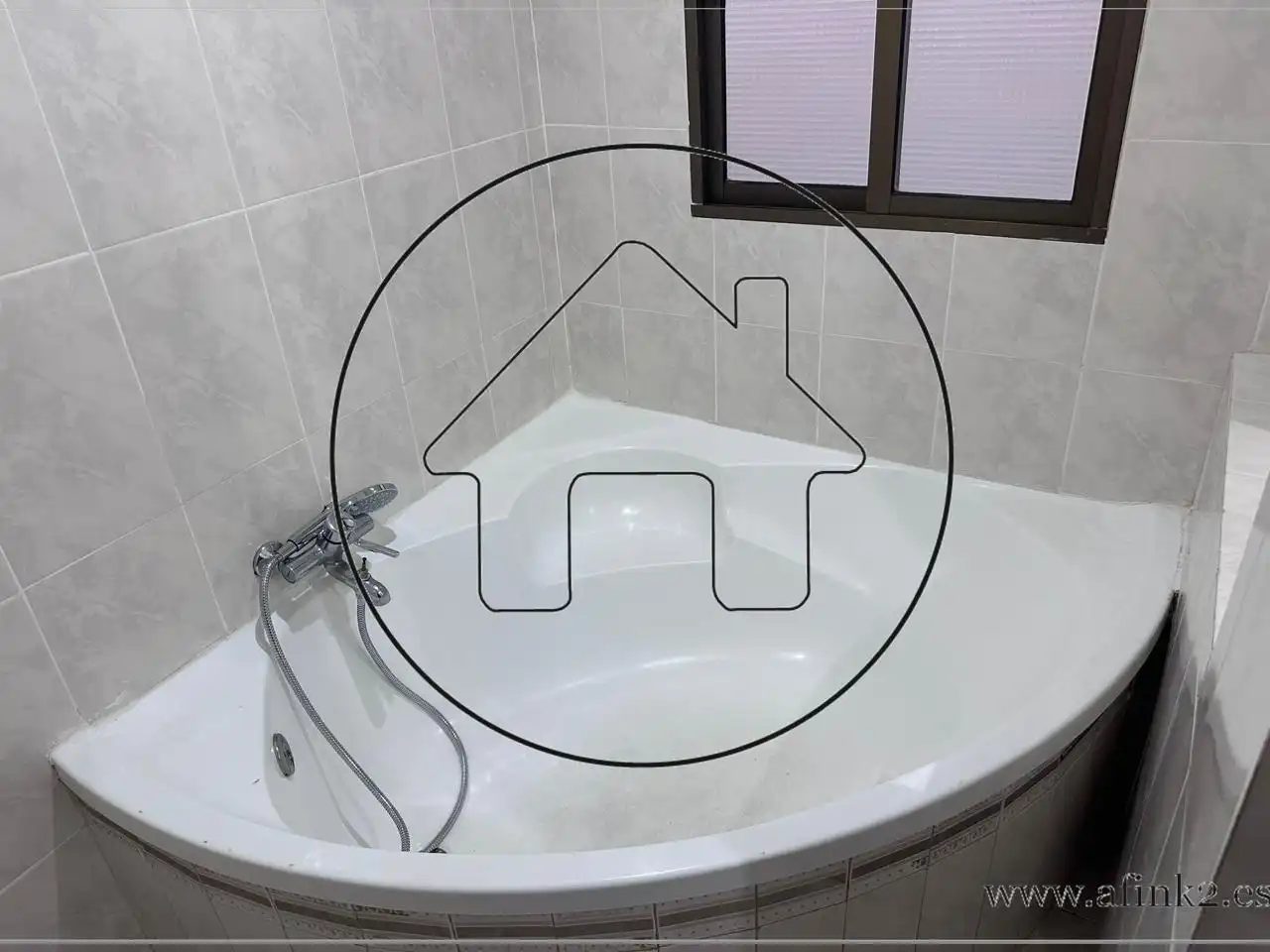 Bathroom of Flat for rent in Huelva  with Furnished