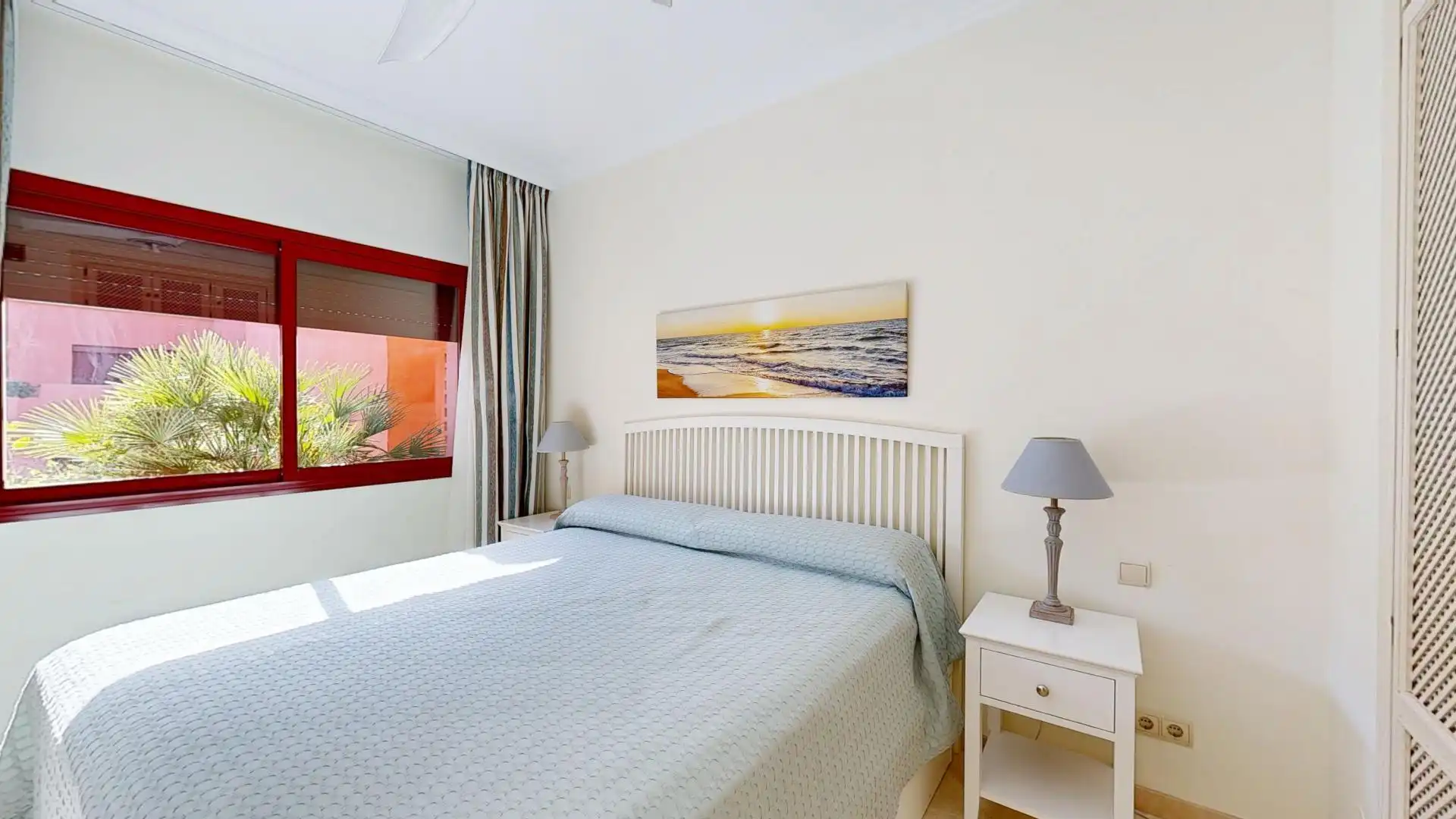 Schlafzimmer von Wohnung zum Verkauf in Marbella mit Heizung, Privatgarten und Terrasse