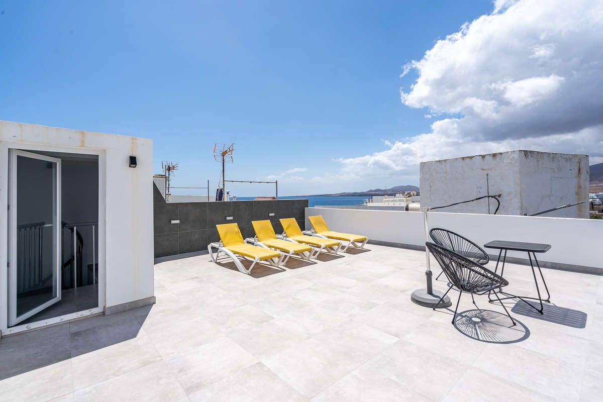 Terrace of House or chalet for sale in Haría  with Furnished