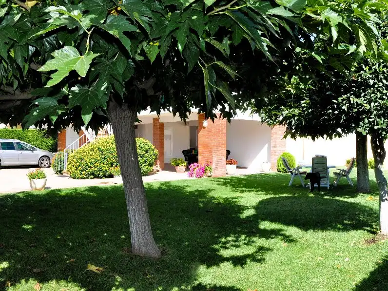 Casa con giardino in vendita a Avinguda Riells 1, imagen 3