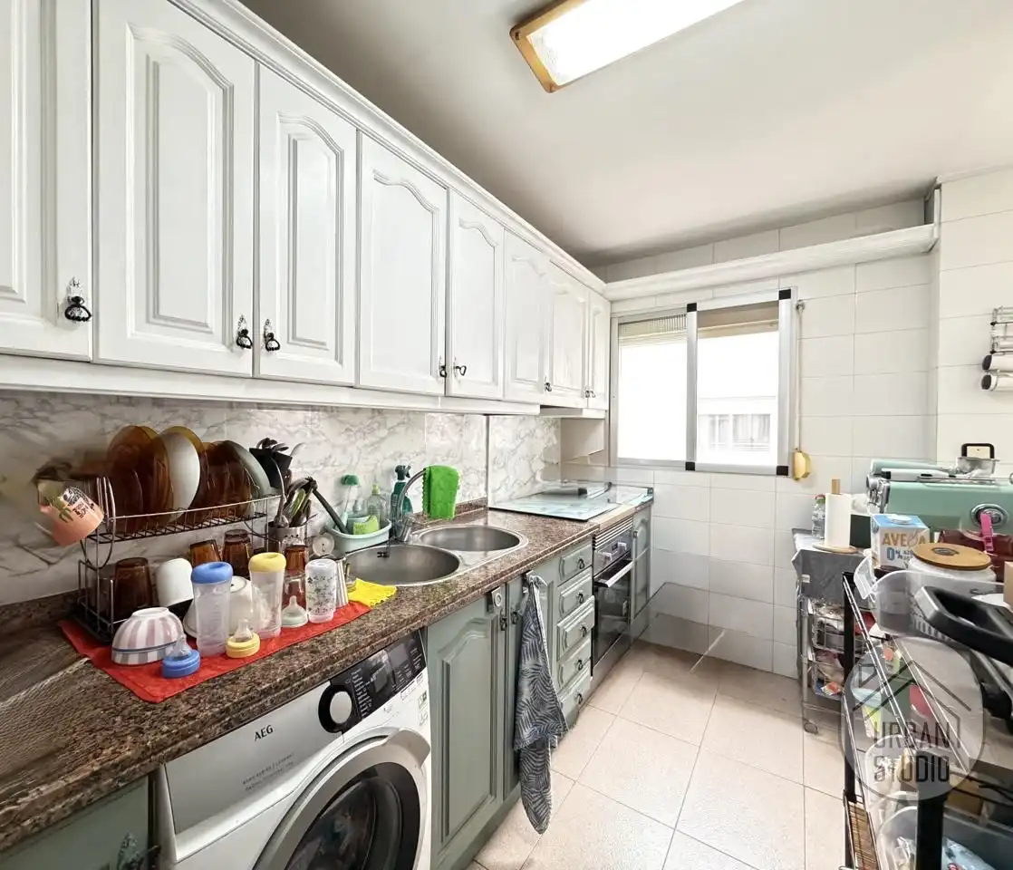 Cocina de Piso en venta en Alicante / Alacant con Terraza