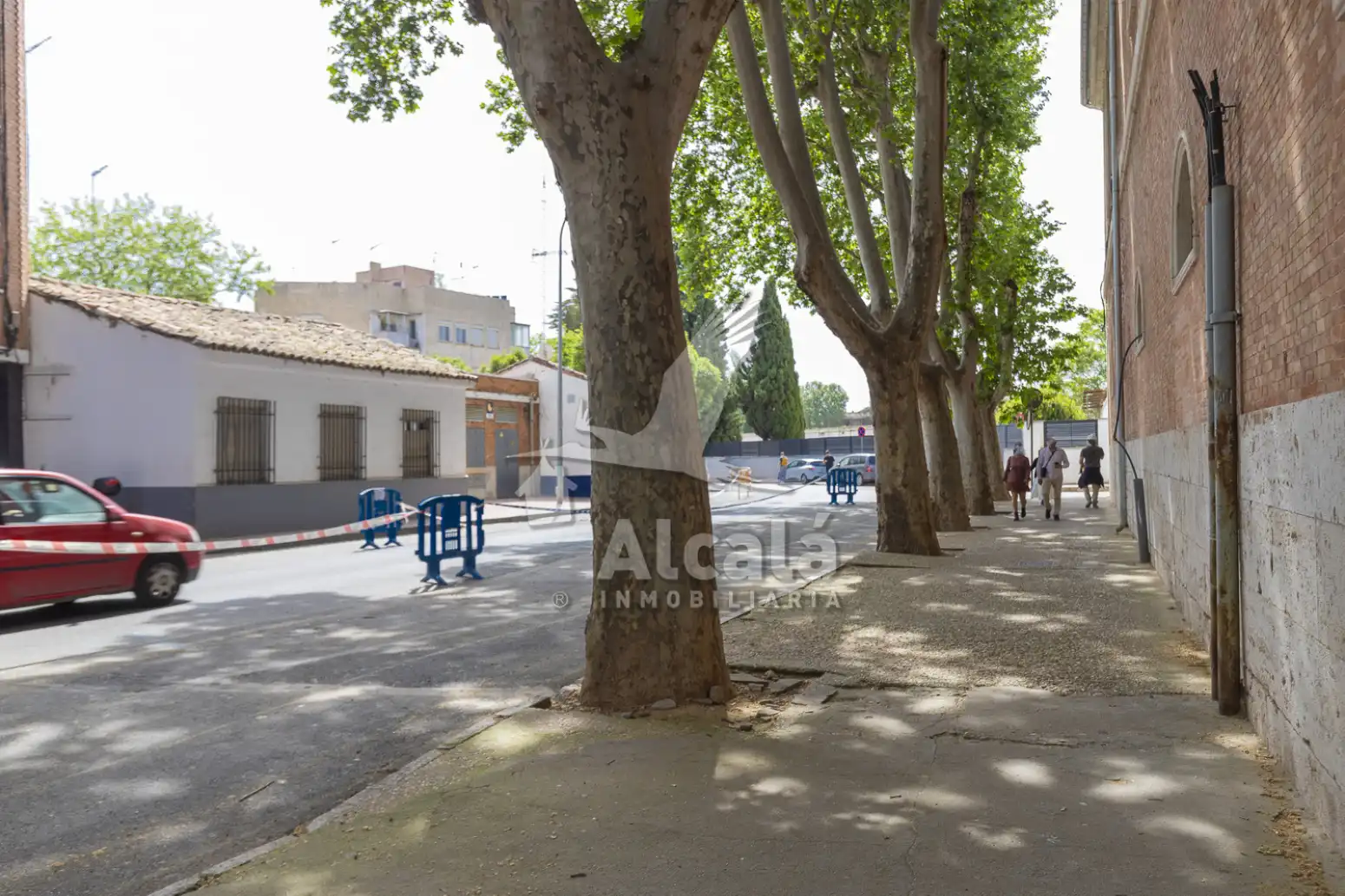 Außenansicht von Einfamilien-Reihenhaus zum Verkauf in Alcalá de Henares