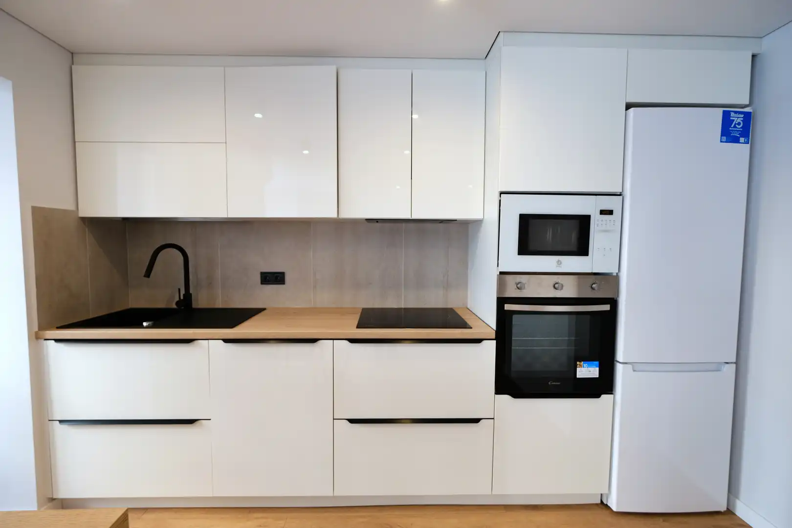 Kitchen of Apartments for sale in Torrevieja  with Air Conditioner and Furnished