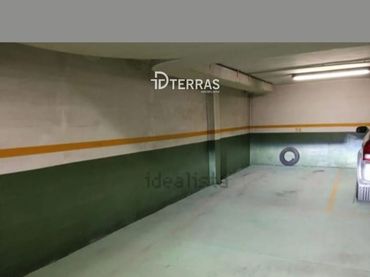 Einzelparkplatz zum Verkauf in Rosalía de Castro