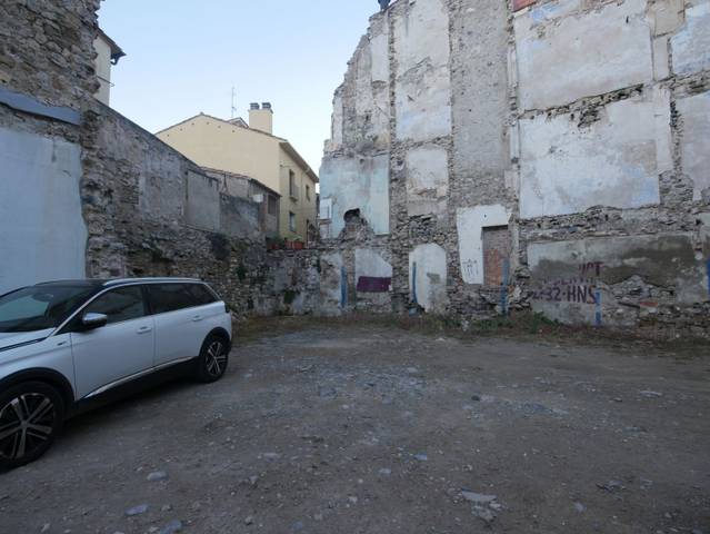 Terreno en Venta en Besalú