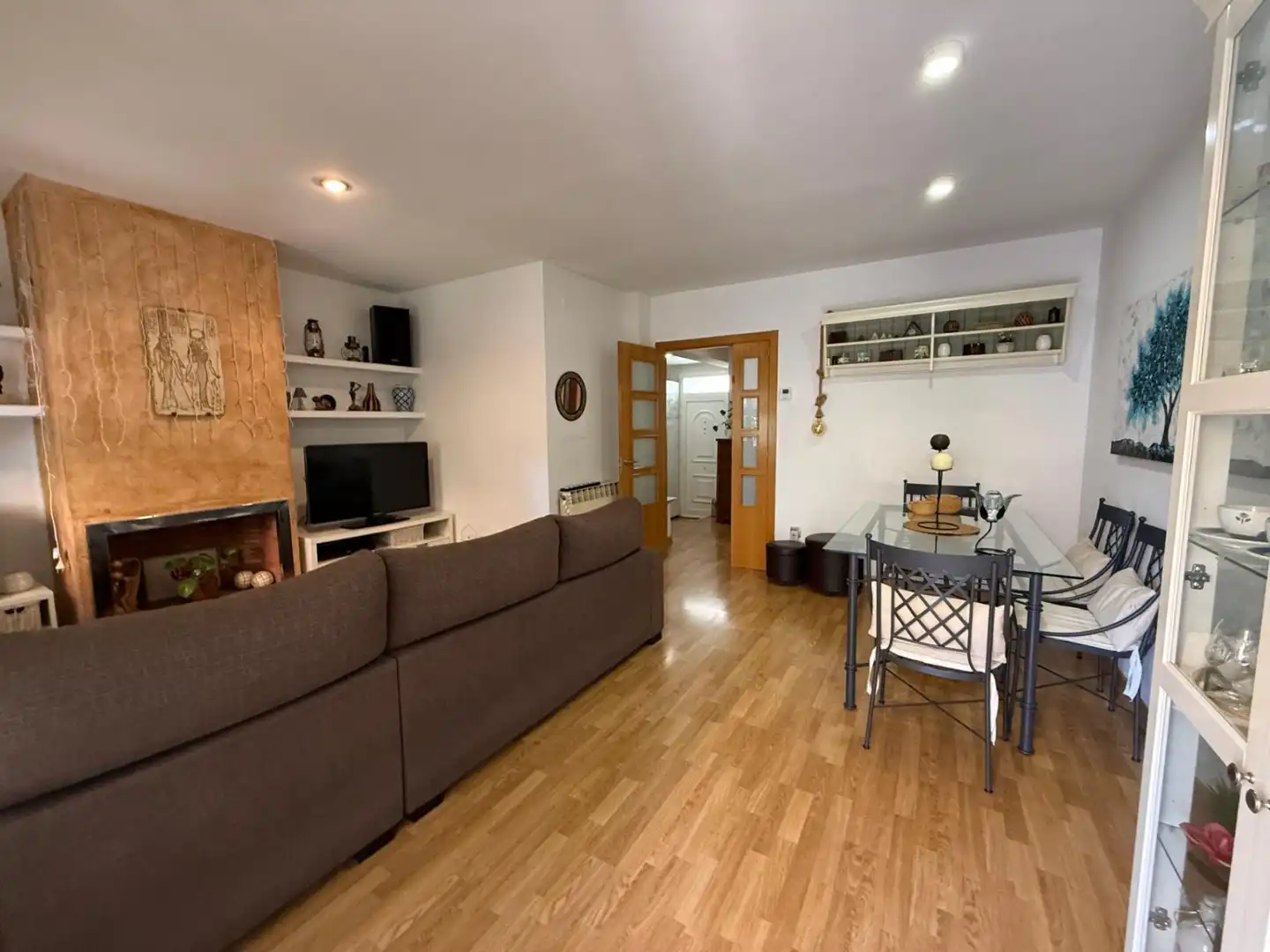 Sala d'estar de Casa adosada en venda en Barberà del Vallès amb Aire condicionat, Calefacció i Jardí privat