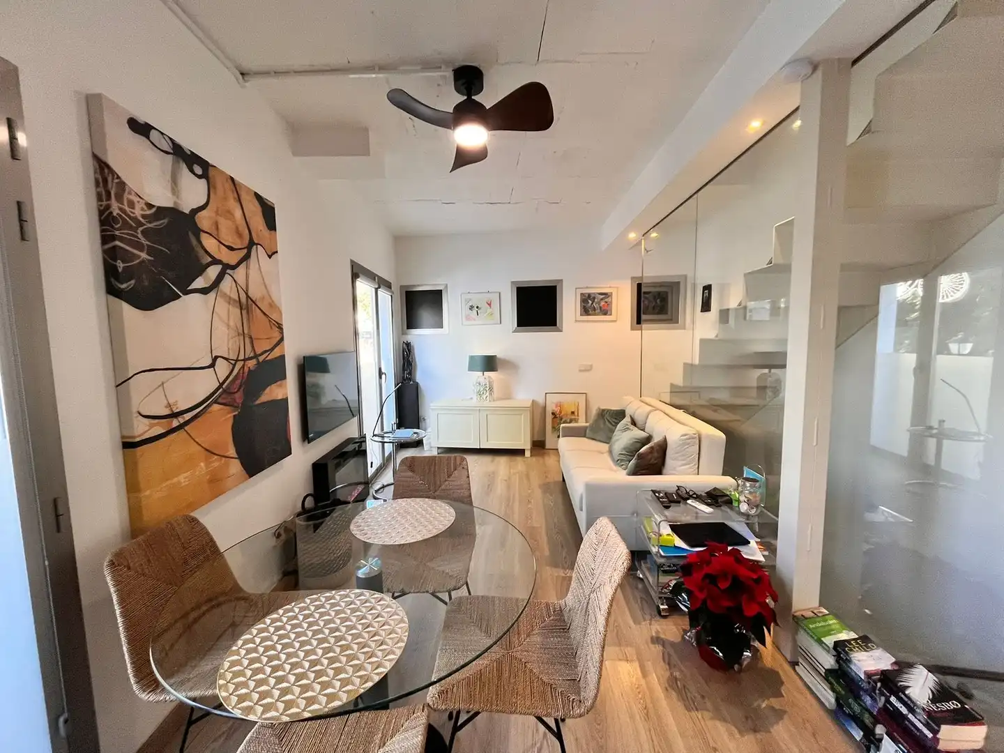 Sala de estar de Ático en venta en Marbella con Aire acondicionado y Terraza