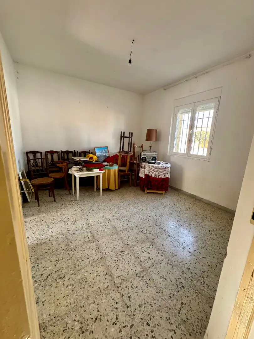 Sala d'estar de Casa o xalet en venda en Cervatos de la Cueza amb Calefacció, Jardí privat i Terrassa