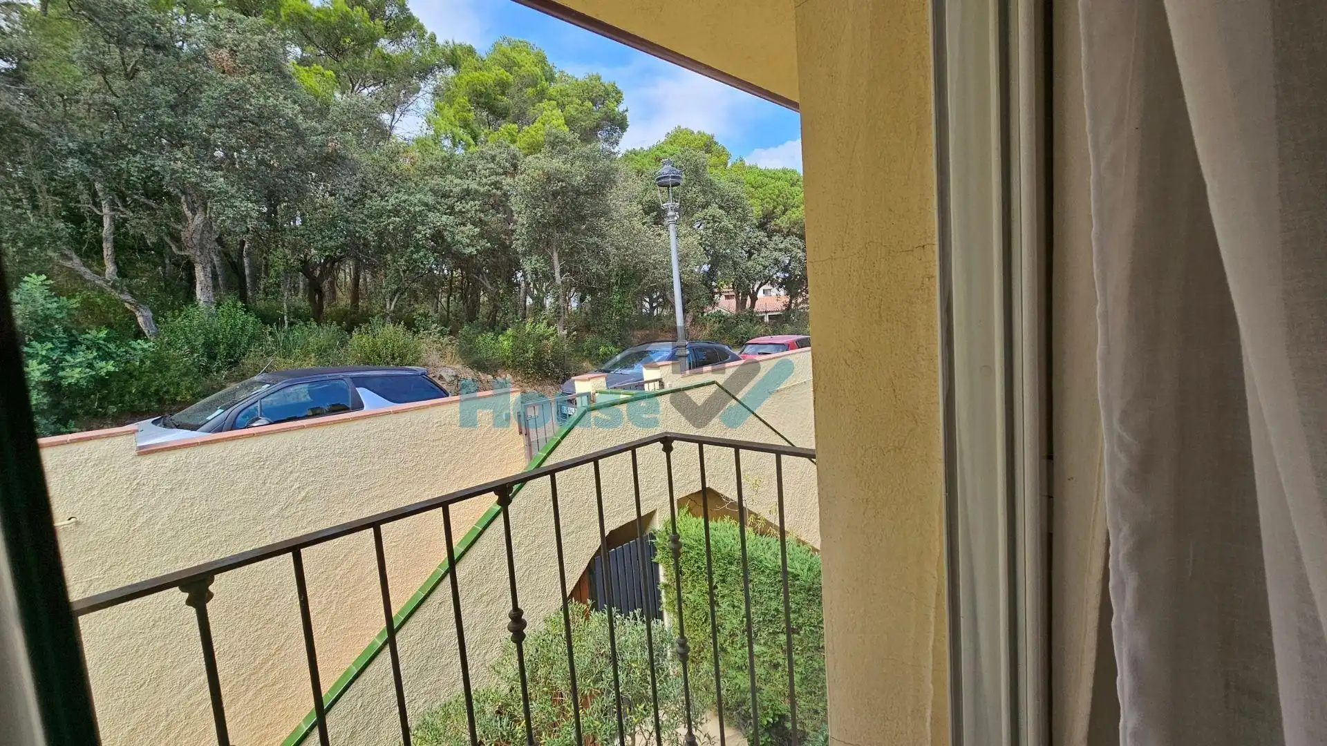 Vista exterior de Casa adosada en venda en Sant Feliu de Guíxols amb Calefacció i Jardí privat