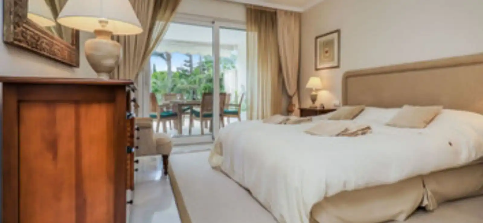 Habitación de Piso en venta en Marbella con Aire acondicionado, Terraza y Amueblado