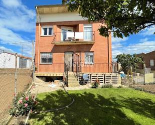 Vista exterior de Casa o xalet en venda en Rodezno amb Terrassa