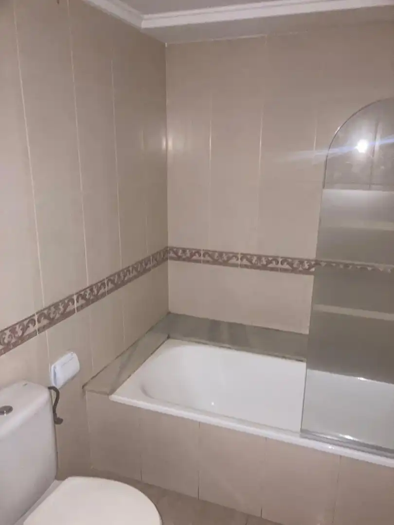 Bany de Pis en venda en Oliva