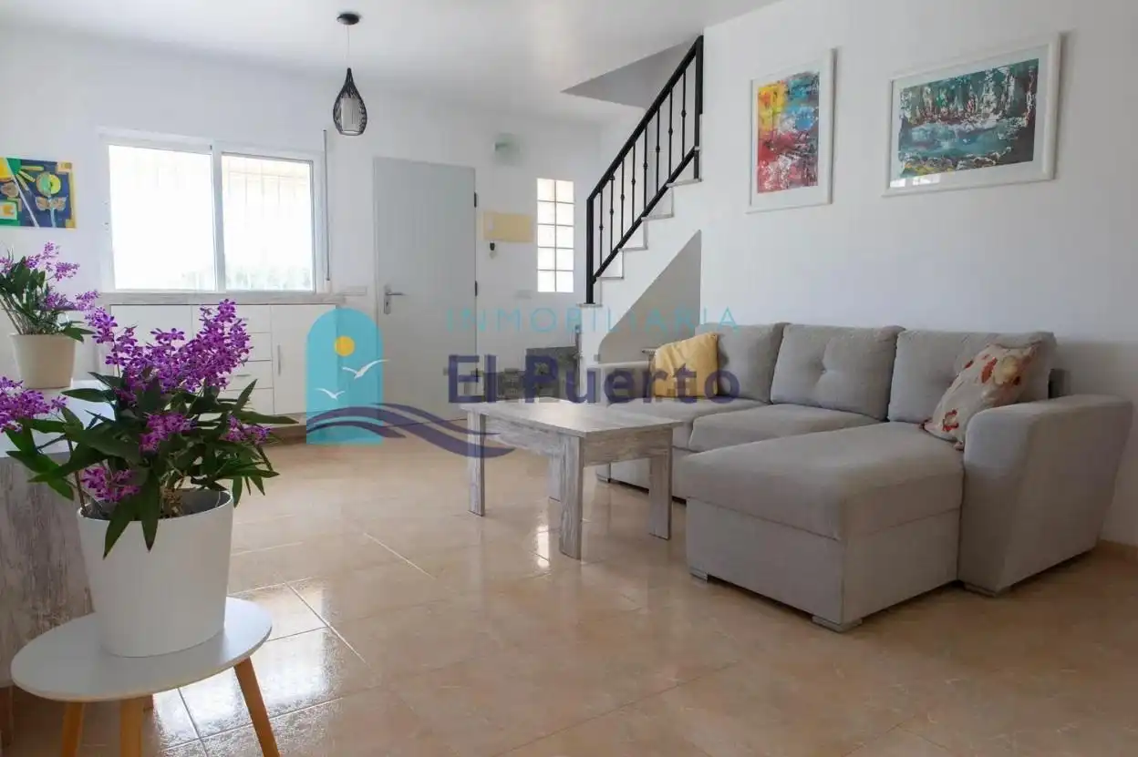 Sala de estar de Dúplex en venta en Cartagena con Aire acondicionado, Calefacción y Jardín privado