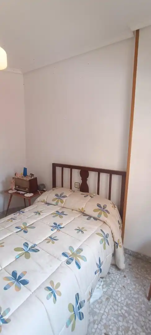 Habitación de Piso en venta en Mula con Terraza y Balcón