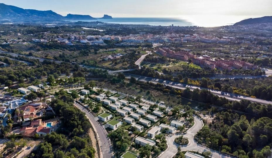 Vista exterior de Casa o xalet en venda en L'Alfàs del Pi amb Aire condicionat, Calefacció i Jardí privat