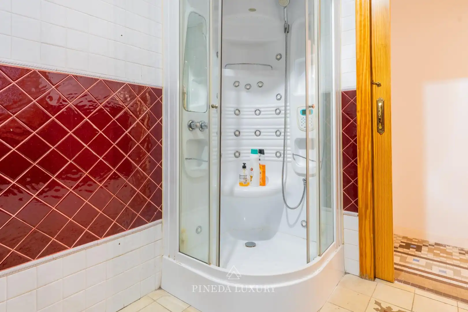 Badezimmer von Wohnung zum Verkauf in Valencia mit Heizung und Balkon