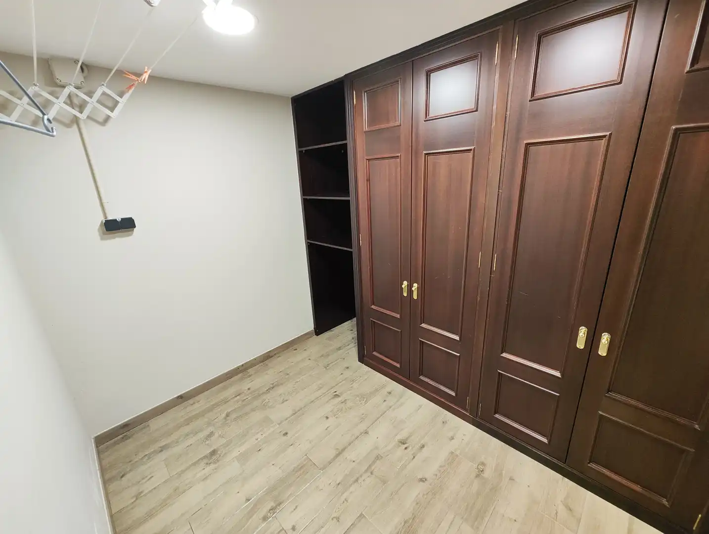 Casa adosada en venta en Vigo  con Jardín privado, Parquet y Terraza