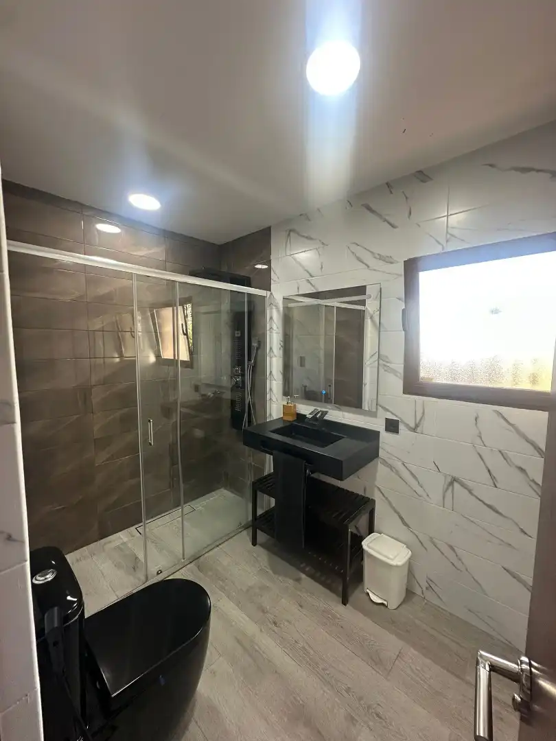 Bathroom of Houses for rent in Elche / Elx  with Air Conditioner, Heating and Private garden