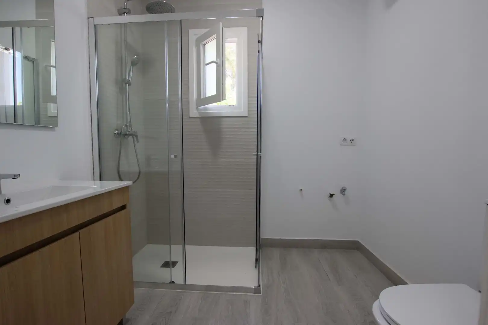 Badezimmer von Wohnung zum Verkauf in Puebla de la Calzada mit Balkon