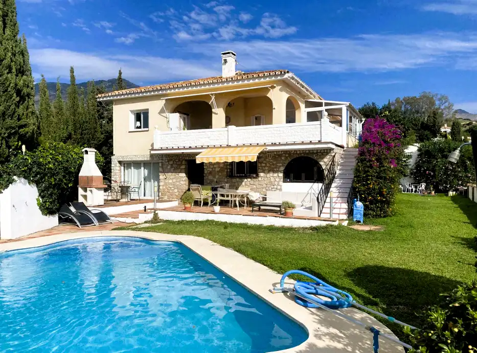 Villa mit Pool zum Verkauf in Mijas pueblo