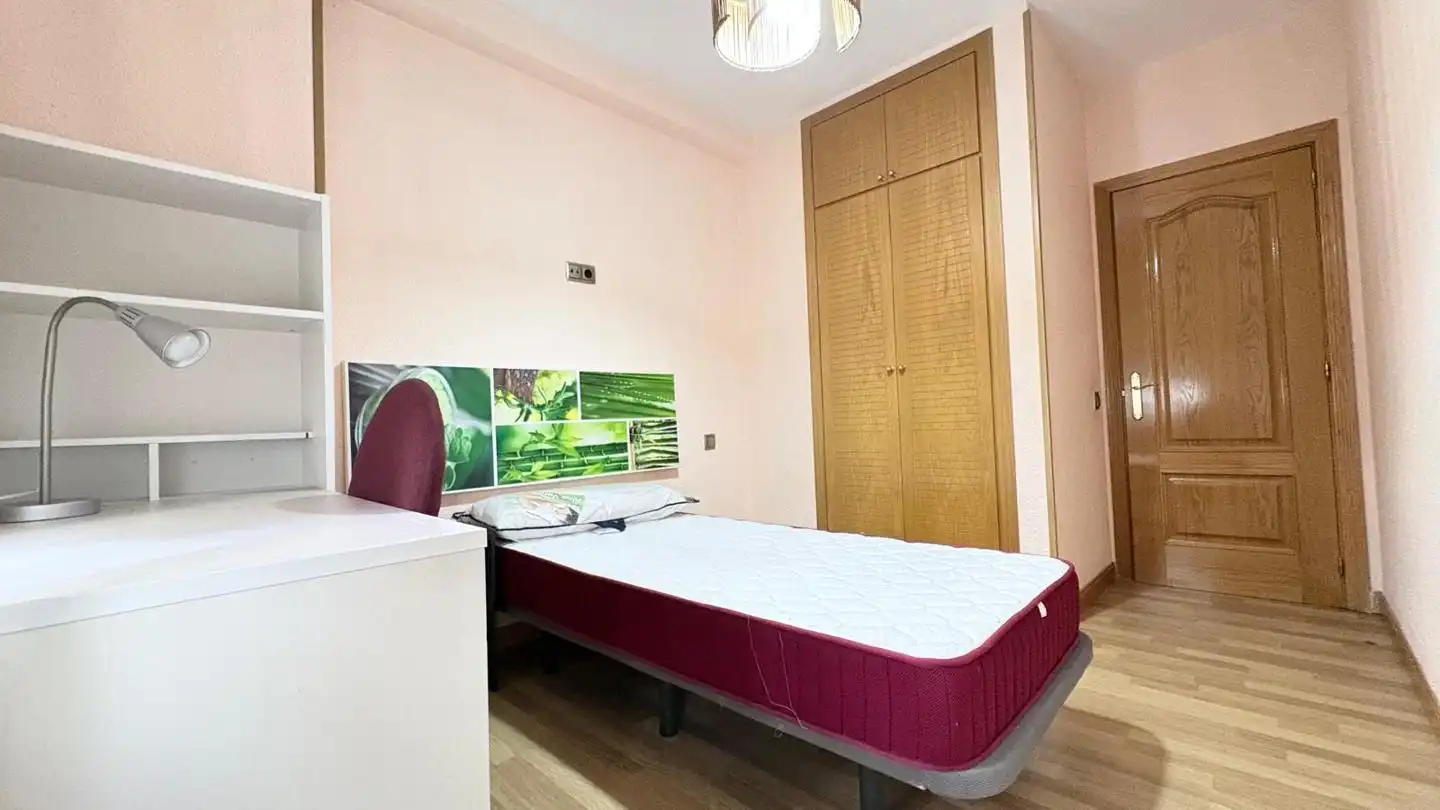 Piso con ascensor en venta en Caballería Española, imagen 32