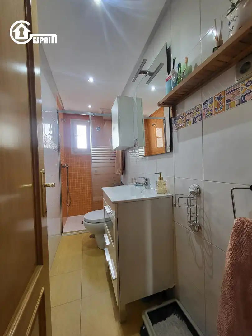 Baño de Piso en venta en Madrid con Aire acondicionado y Calefacción