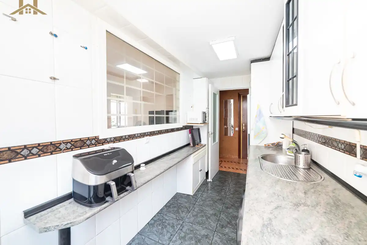 Kitchen of Flat for sale in Zarzaquemada