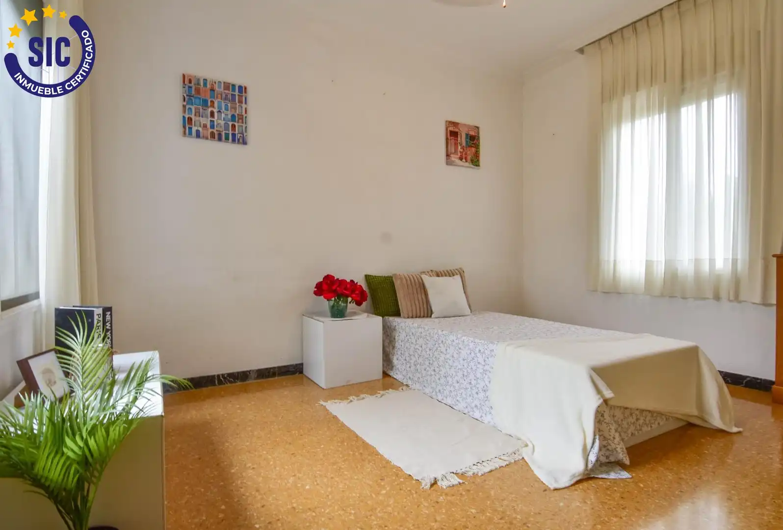 Habitación de Casa o chalet en venta en Torrent con Aire acondicionado, Jardín privado y Terraza