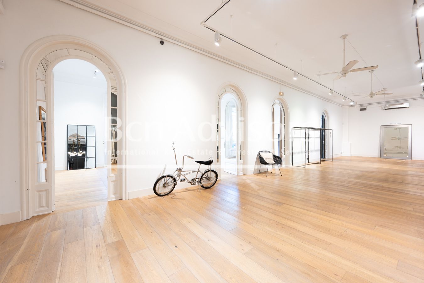 Exterior view of Flat for sale in  Barcelona Capital  with Air Conditioner, Heating and Terrace