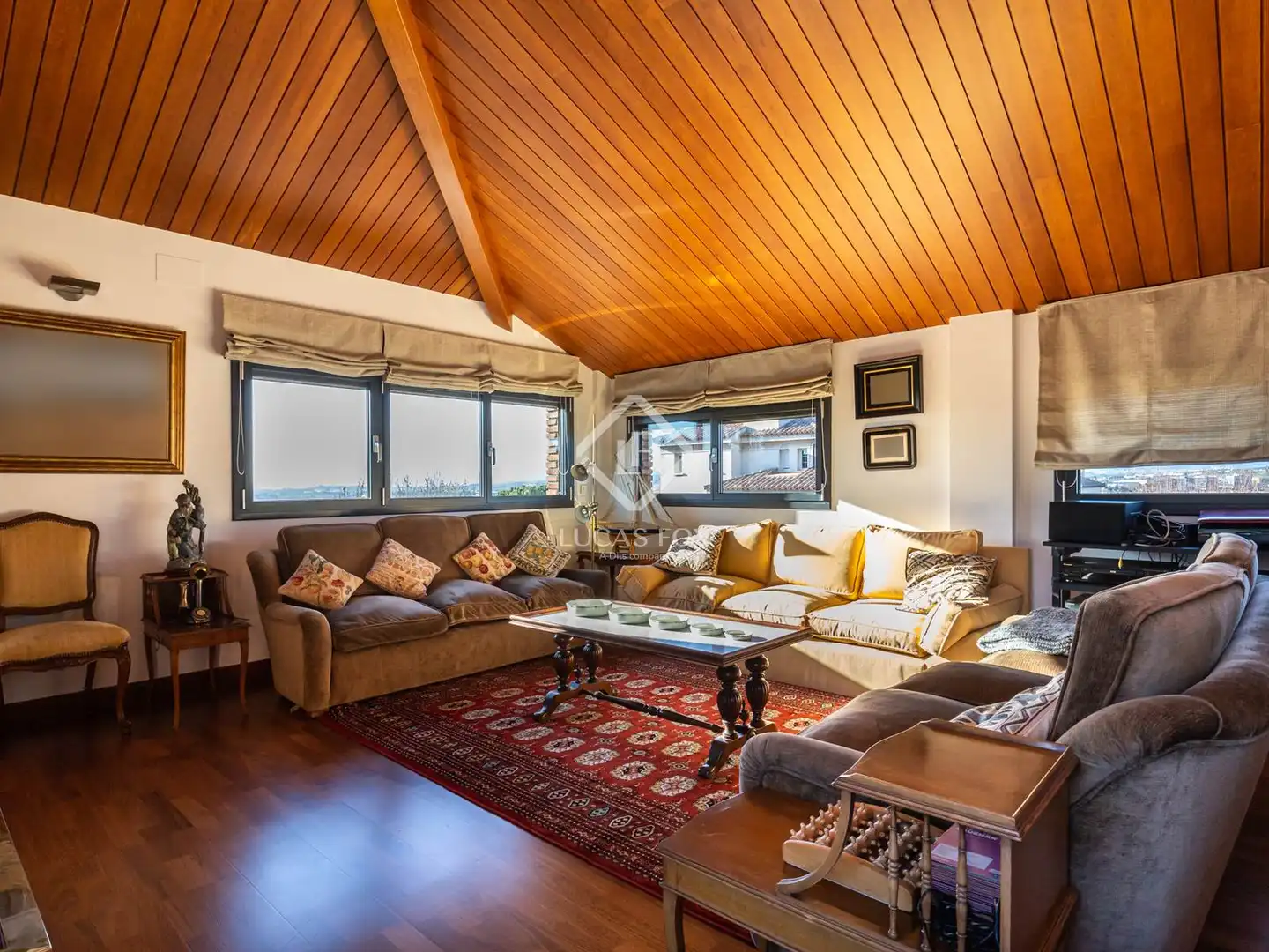 Sala de estar de Casa o chalet en venta en Sant Cugat del Vallès con Aire acondicionado, Calefacción y Jardín privado