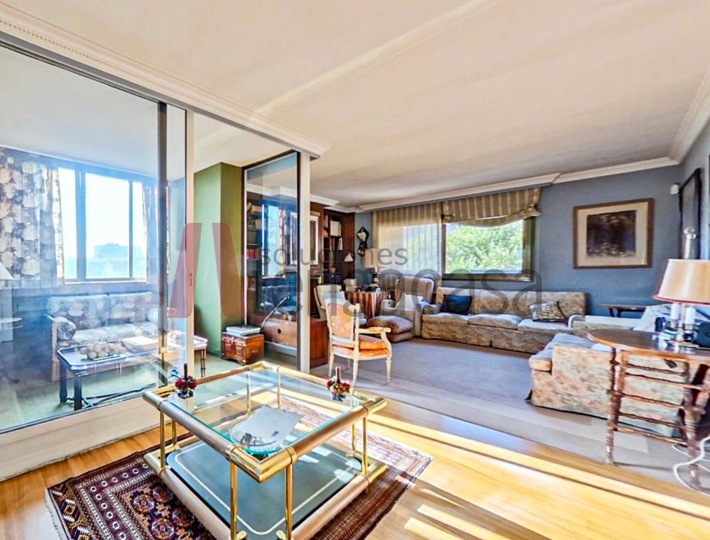 Living room of Flat for sale in  Madrid Capital  with Heating, Terrace and Furnished
