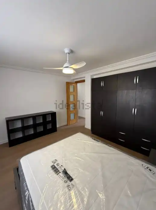Schlafzimmer von Wohnung zur Miete in Manises mit Möbliert, Ofen und Waschmaschine