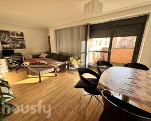 Living room of Flat to rent in  Madrid Capital  with Air Conditioner, Heating and Parquet flooring