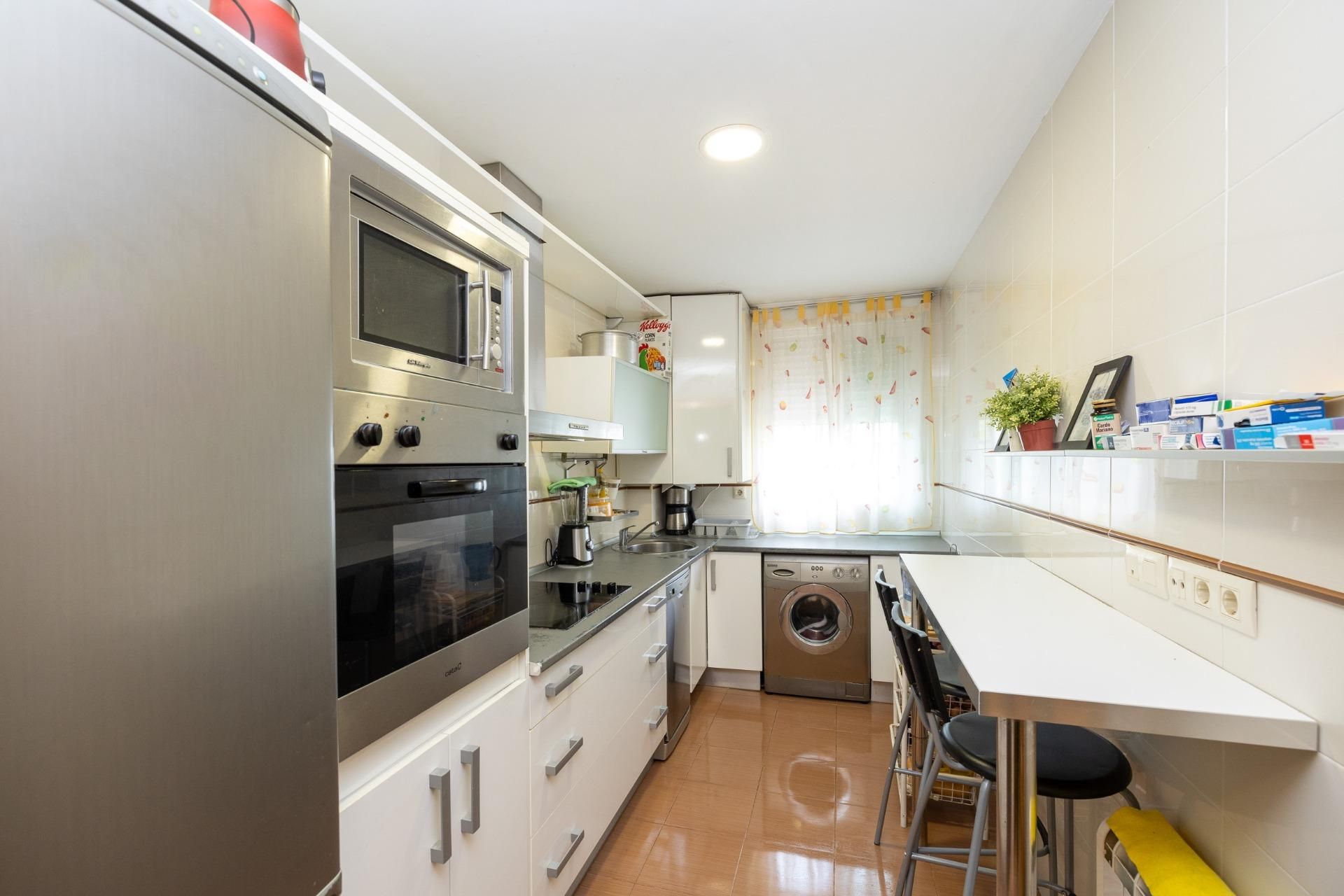 Kitchen of Flat for sale in Cájar  with Heating and Storage room