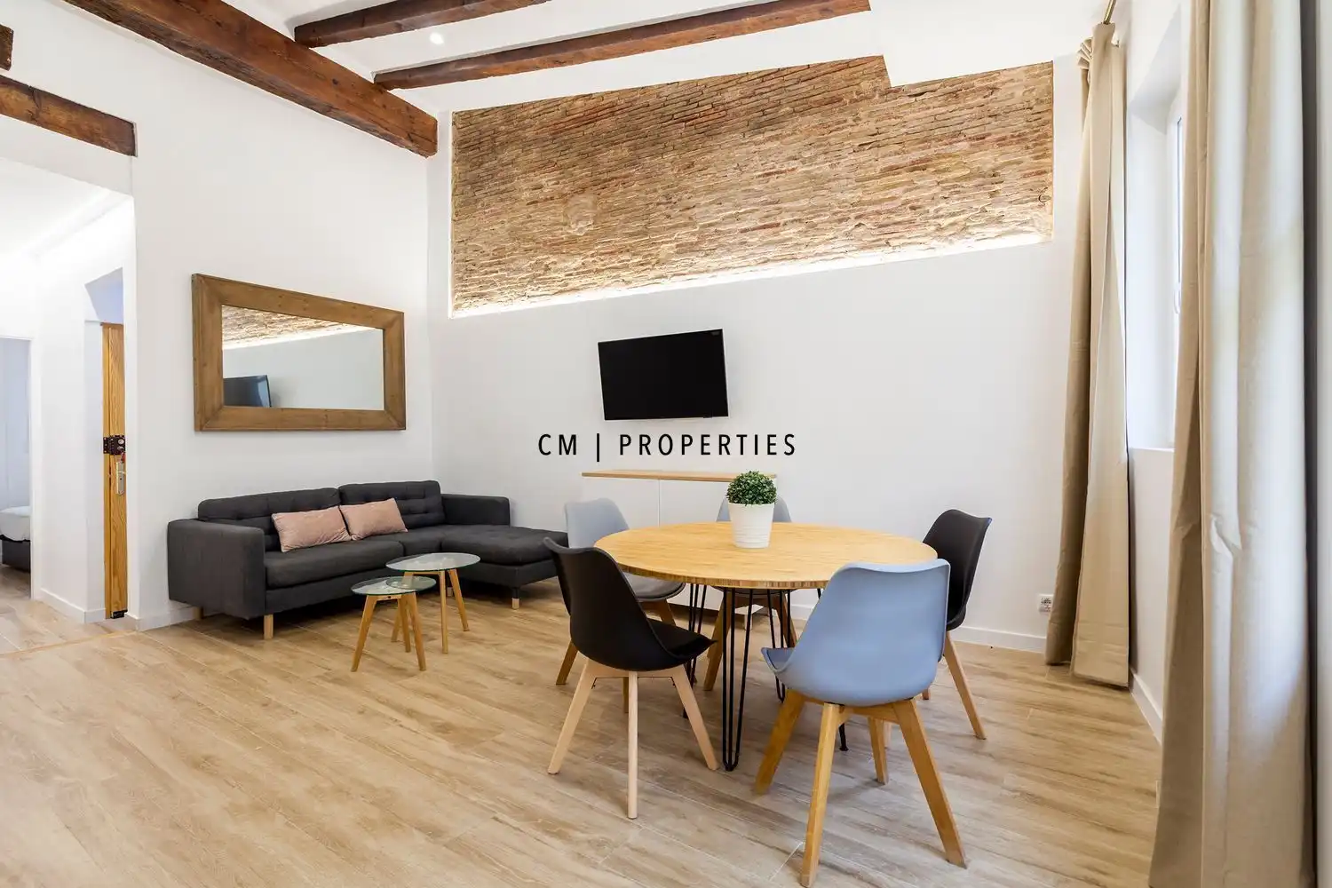 Sala d'estar de Dúplex de lloguer en Valencia amb Aire condicionat, Calefacció i Terrassa
