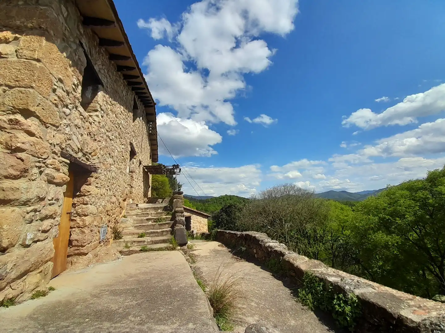 Vista exterior de Finca rústica en venta en La Vall de Bianya con Calefacción, Terraza y Trastero