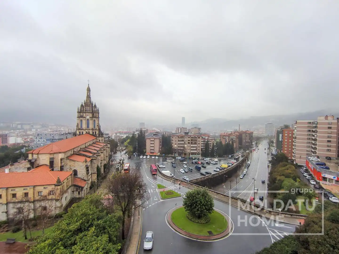 Vista exterior de Pis en venda en Bilbao  amb Aire condicionat, Calefacció i Traster