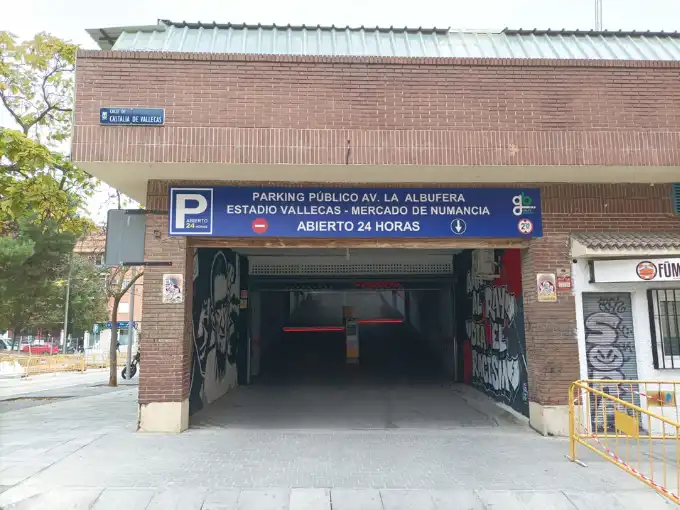Aparcament de Garatge de lloguer en Madrid amb Alarma