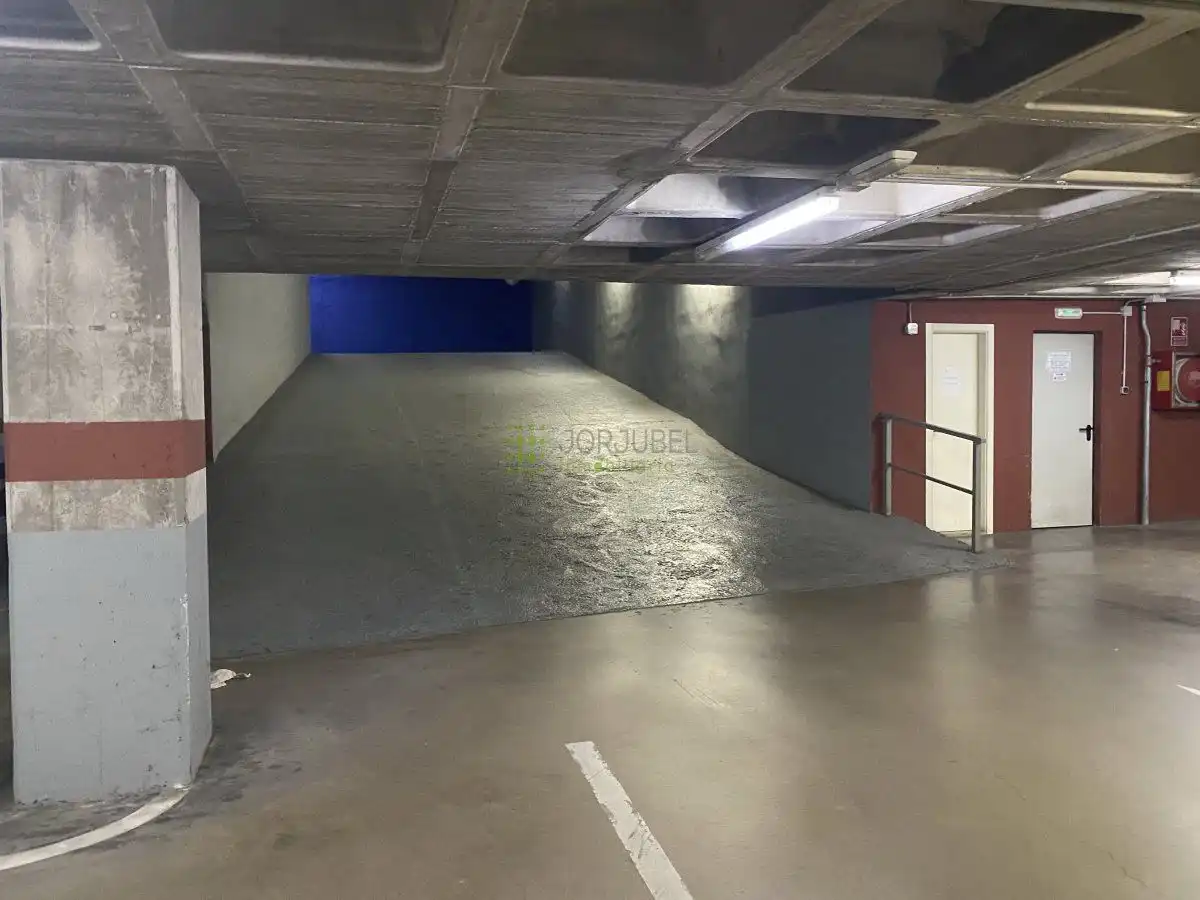 Piso en venta en Bucarest, Rafalafena