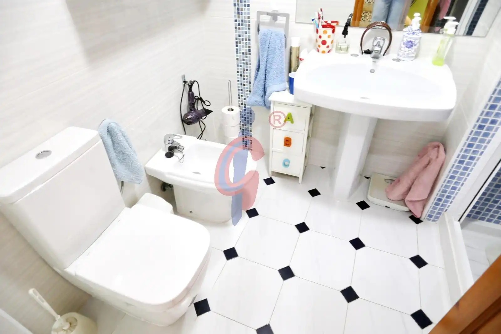 Bathroom of Detached homes for sale in Guardamar del Segura  with Air Conditioner, Private garden and Terrace