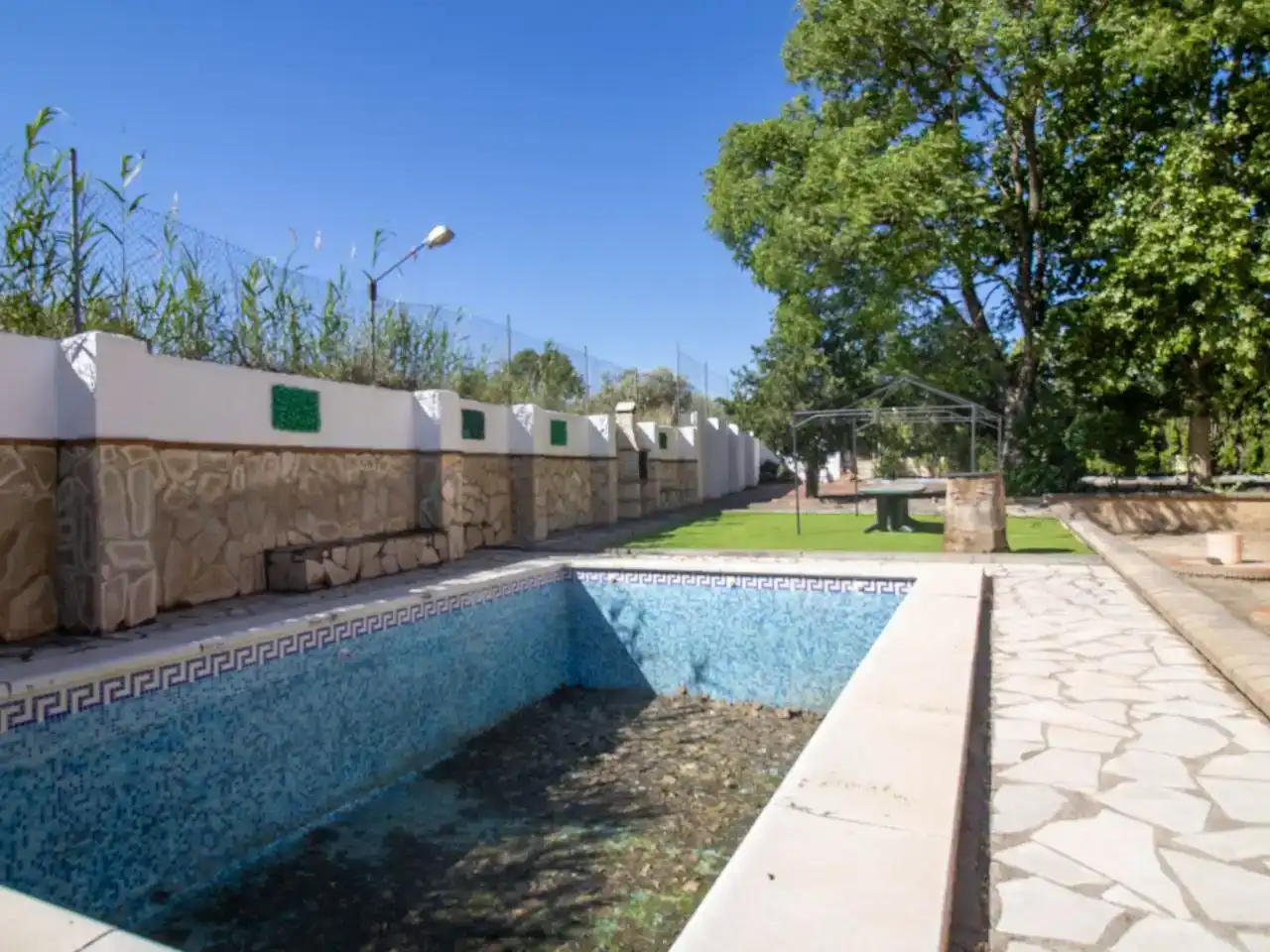 Piscina de Pis en venda en Baeza amb Aire condicionat, Jardí privat i Traster