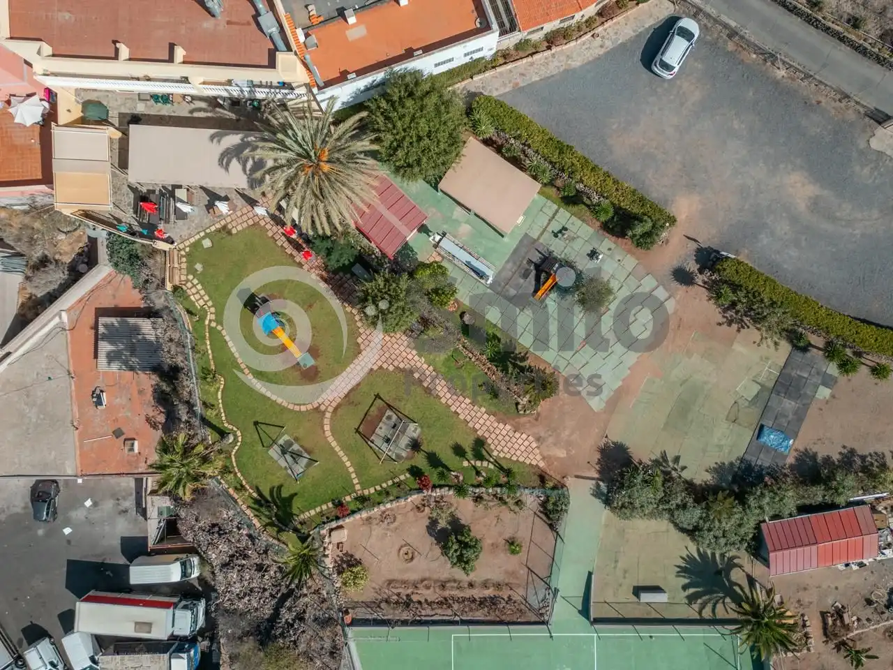 Vista exterior de Edifici en venda en Arona