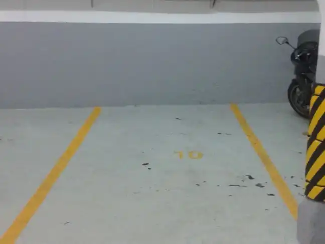 Parkplatz von Garage zur Miete in Madrid