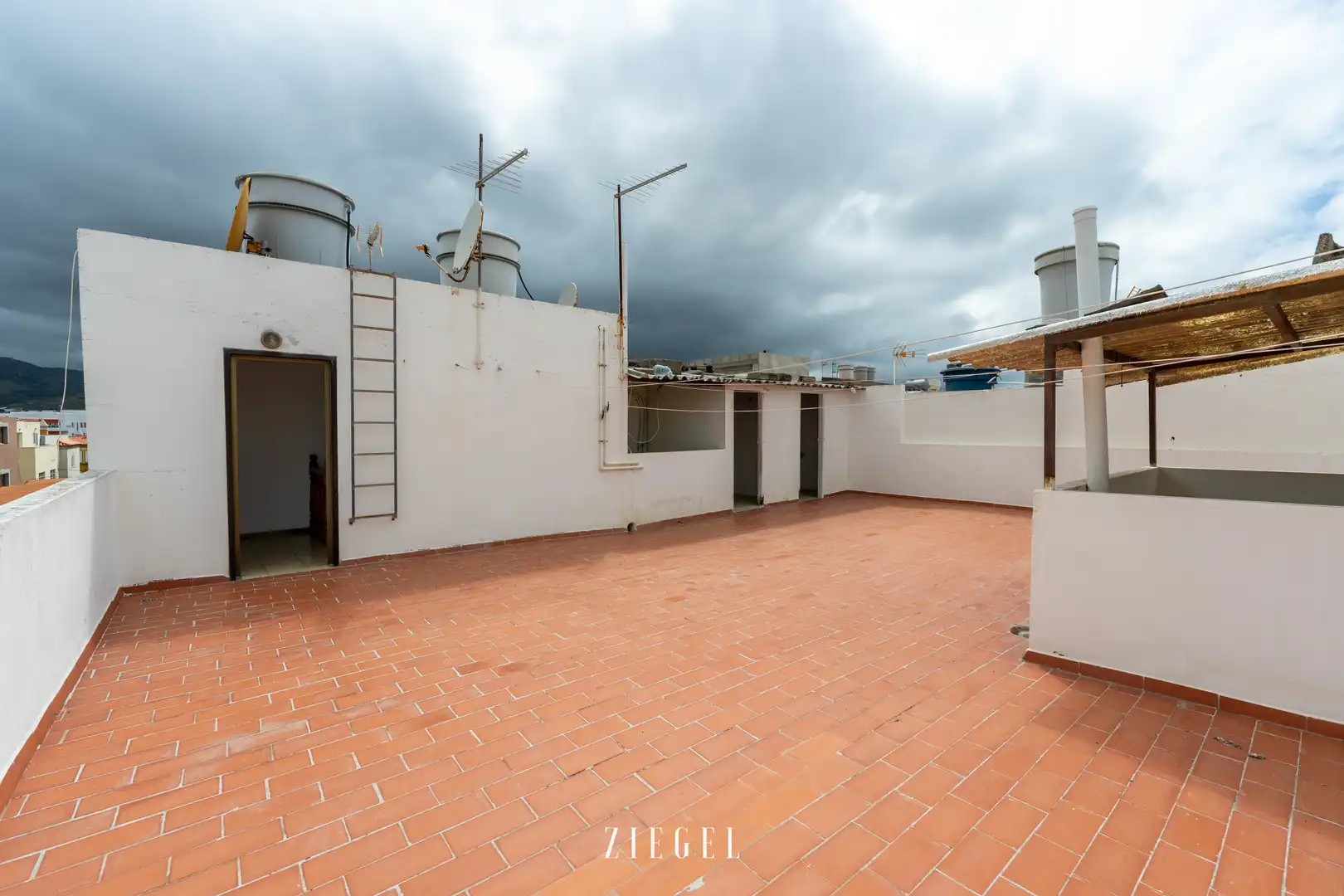 Terraza de Casa o chalet en venta en Las Palmas de Gran Canaria con Terraza, Trastero y Balcón