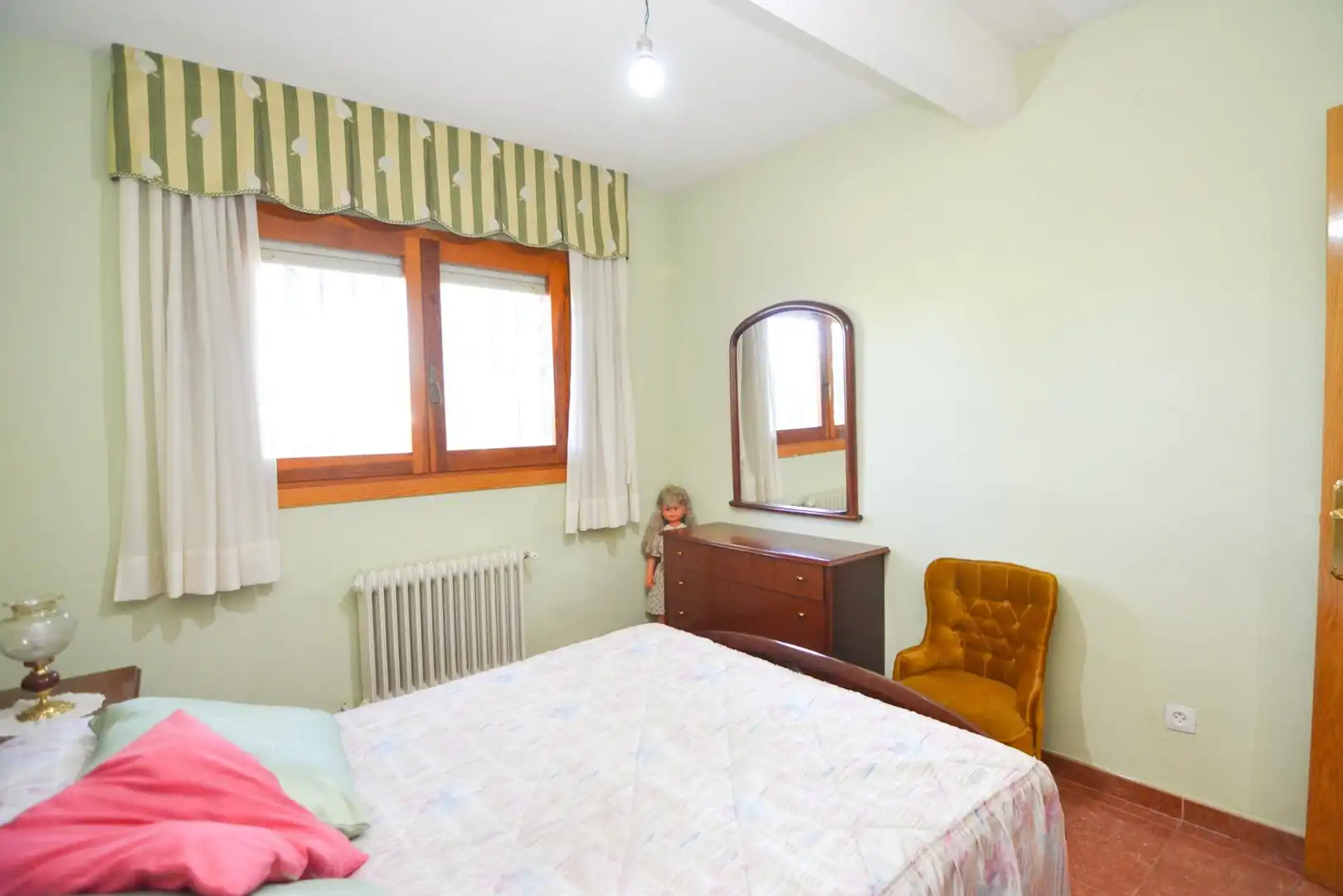 Bedroom of Houses for sale in El Escorial  with Heating, Private garden and Terrace