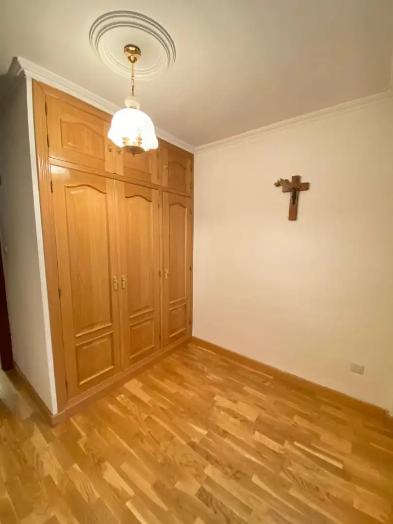 Dormitori de Pis en venda en Valladolid amb Calefacció, Parquet i Moblat