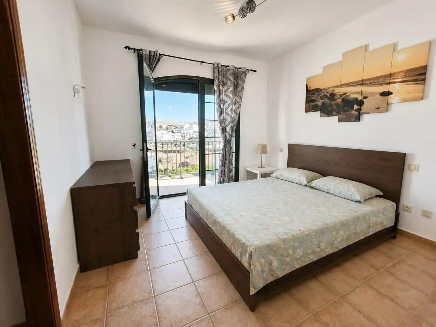 Dormitori de Casa o xalet en venda en Agaete amb Jardí privat, Terrassa i Moblat