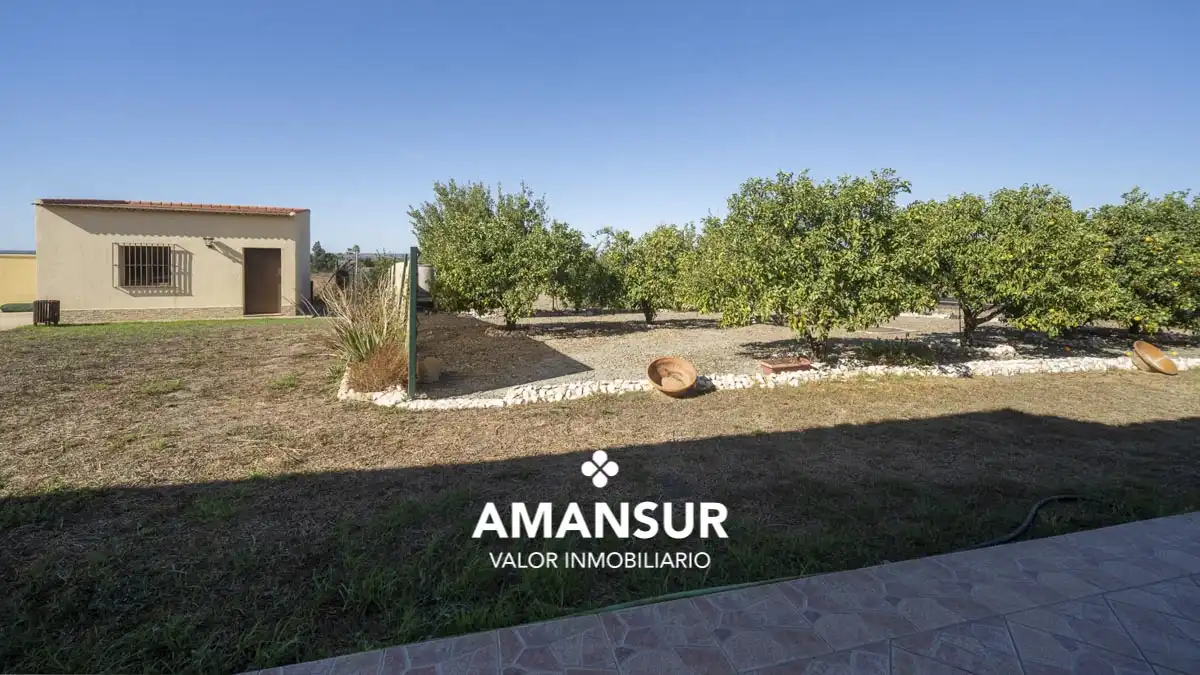 Casa o xalet en venda en Villarrasa amb Aire condicionat, Calefacció i Jardí privat