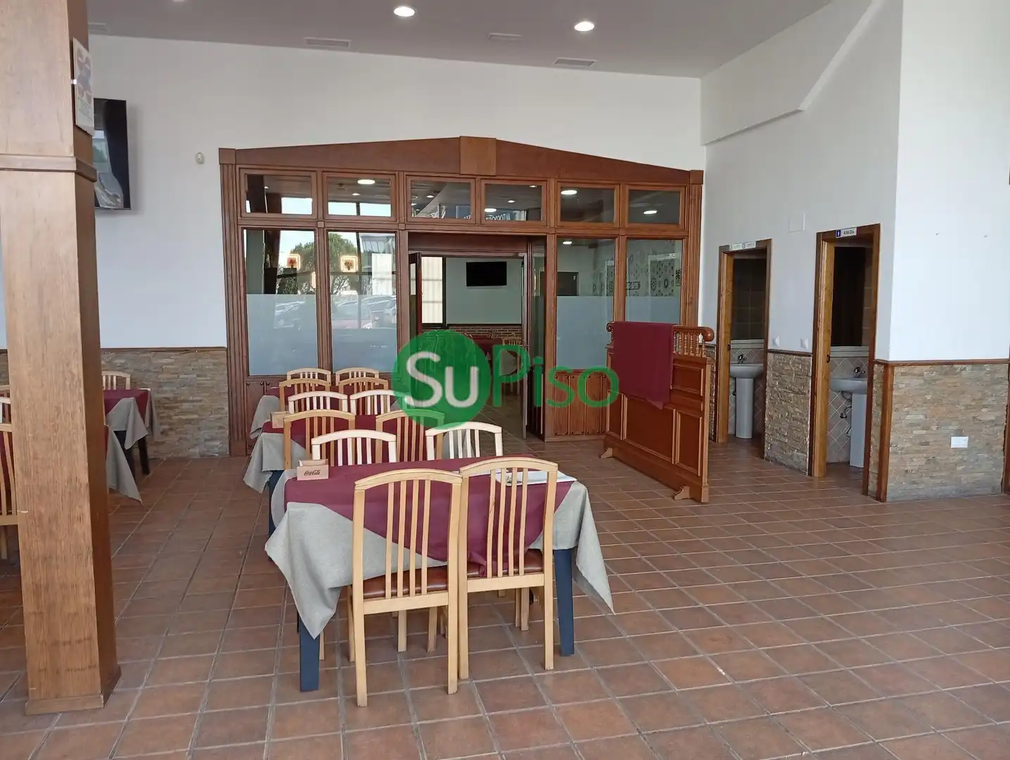 Local en venda a Avenida de los Metales, 40, Estación - Cruz Roja